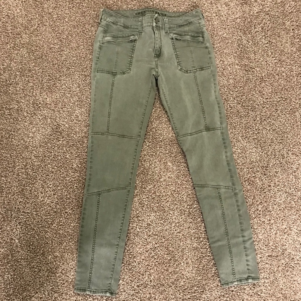 LIKE NEW: American Eagle Cargo Skinny Pant